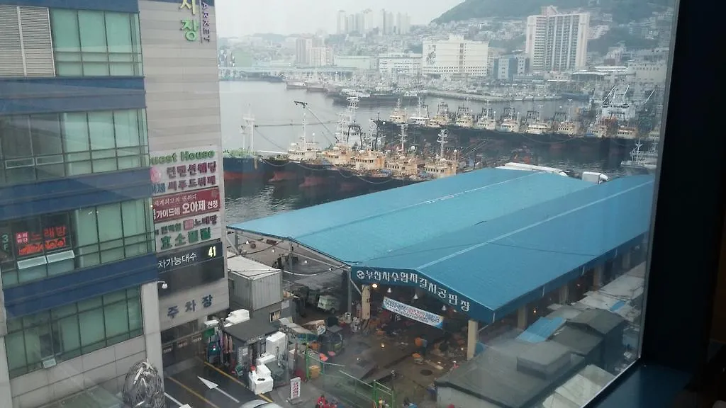 Terra Guesthouse 2 Busan
