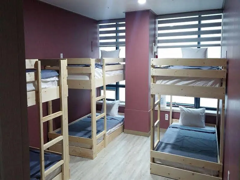 Terra Guesthouse 2 Busan