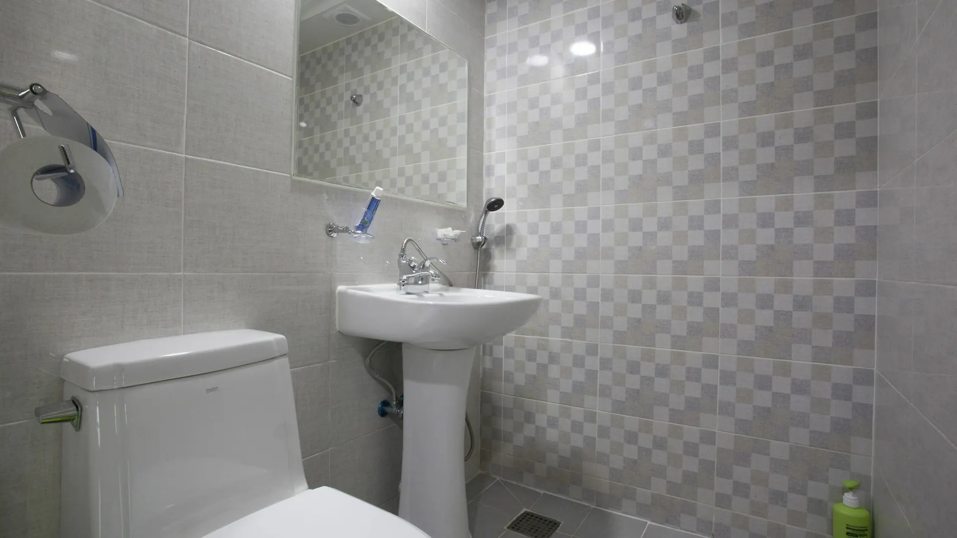 Terra Guesthouse 2 Busan 2*,  South Korea