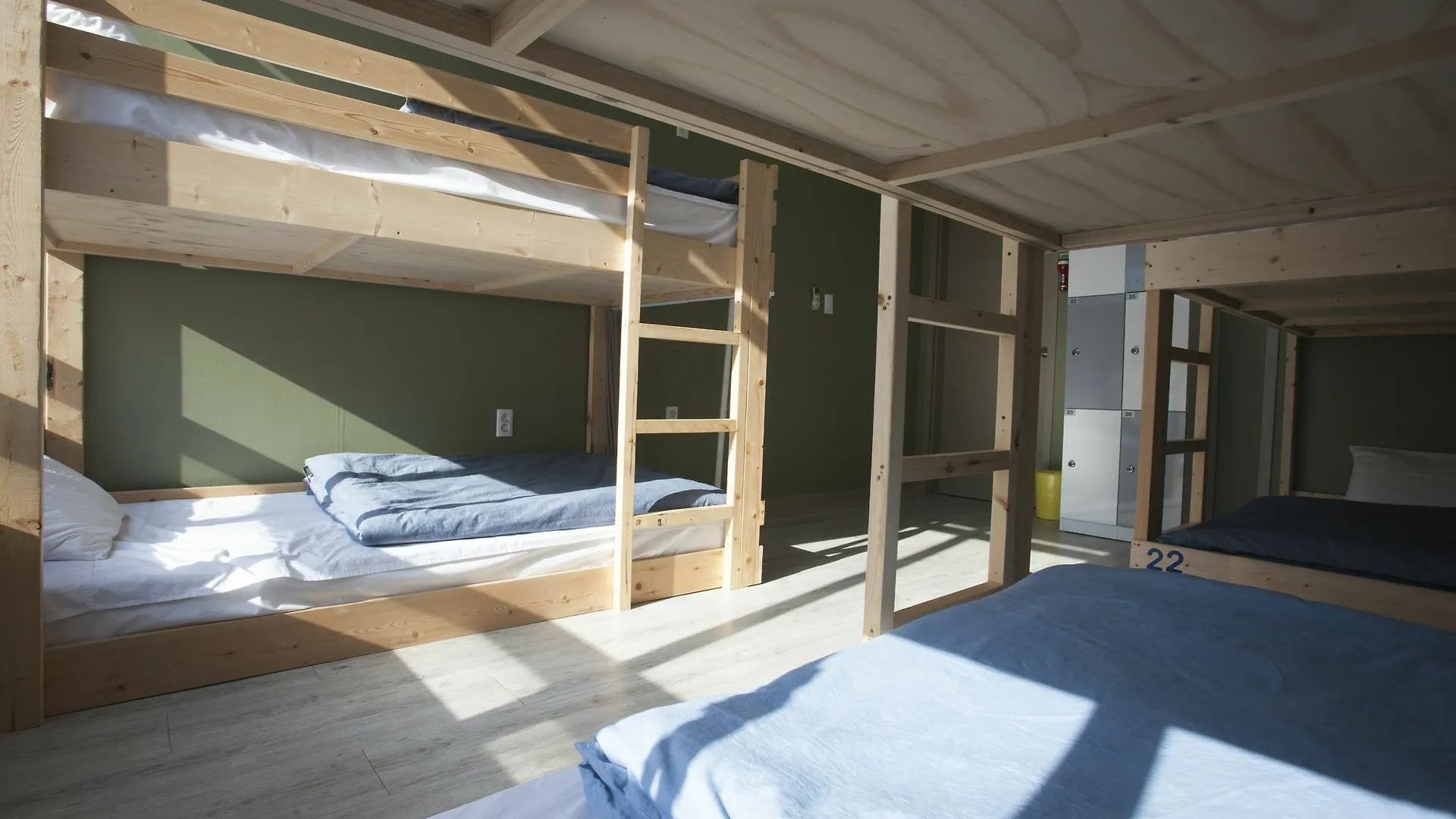 Terra Guesthouse 2 Busan 2*,  South Korea